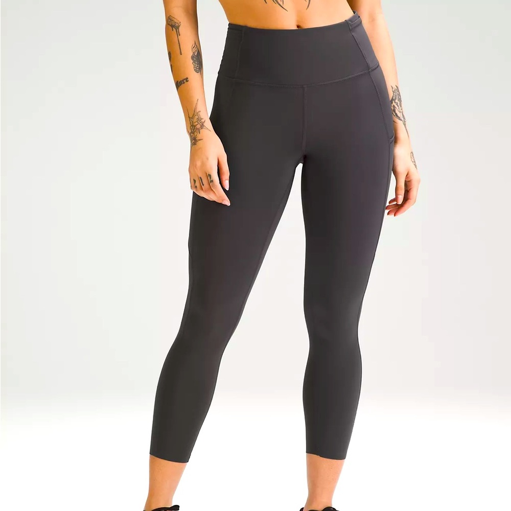 Lululemon Fast & Free Tight II *Non-reflective Nulux 23” Size 4 Black